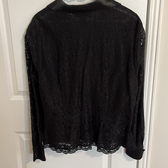 Size 22 lace black top - Picture 2 of 6
